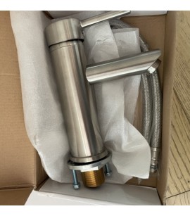 Single-handle Bathroom Faucet. 600 Units. EXW Los Angeles